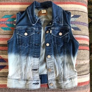 Levi’s Umbra Jean Vest Size XS